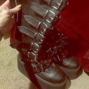 Demonia Damned 318, never worn! ✨